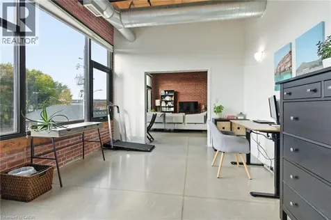 85 Spruce Street North Cambridge ON N1R 4K4