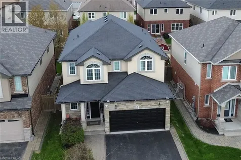 74 Lampman Drive Grimsby ON L3M 0E7