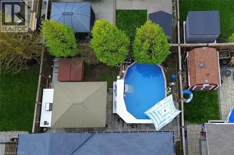 74 Lampman Drive Grimsby ON L3M 0E7