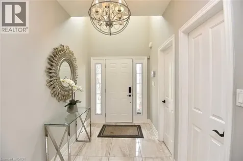 74 Lampman Drive Grimsby ON L3M 0E7