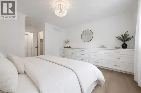 18 Keys Crescent Guelph ON N1G 5J7