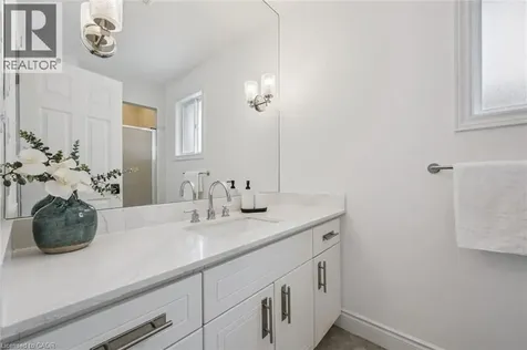 18 Keys Crescent Guelph ON N1G 5J7