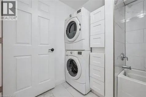 18 Keys Crescent Guelph ON N1G 5J7