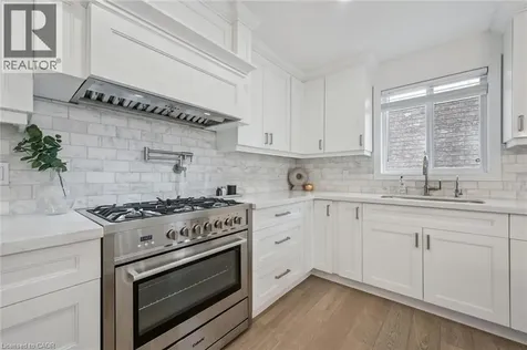 18 Keys Crescent Guelph ON N1G 5J7