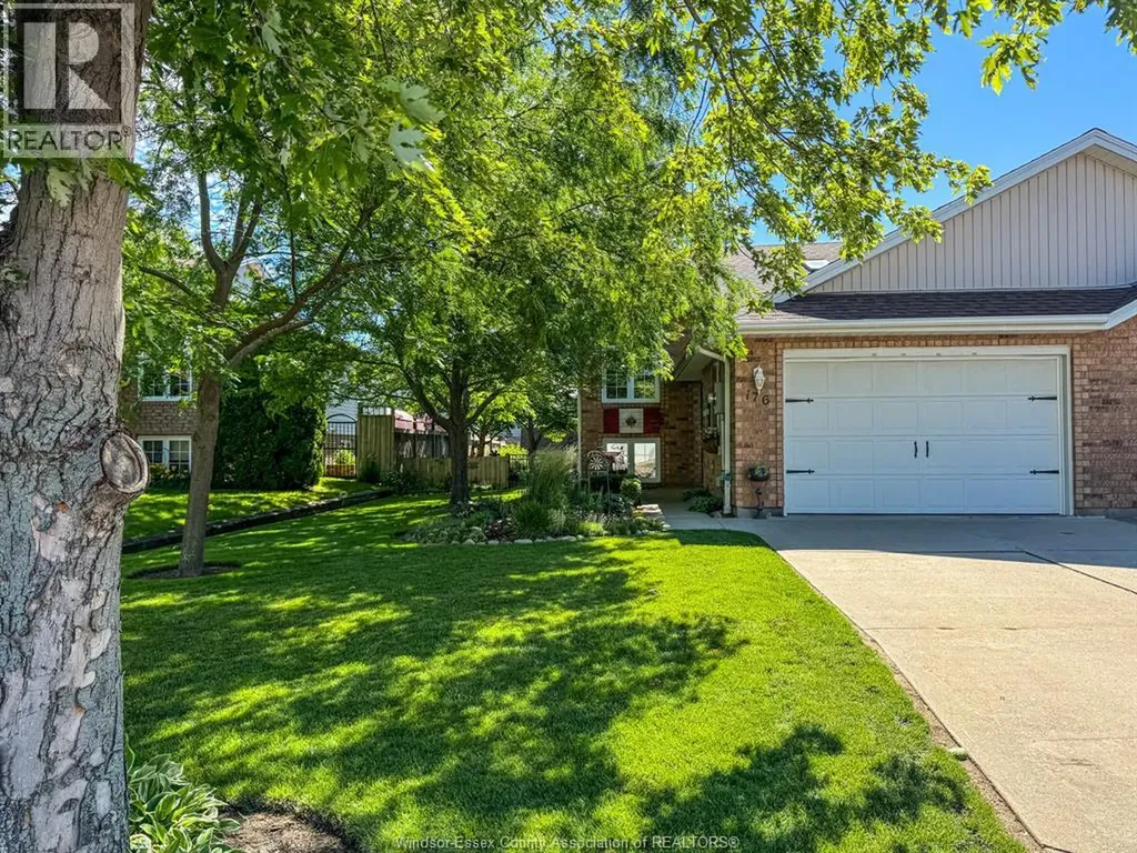 176 Bennie Avenue Leamington ON N8H 5L8