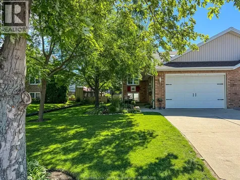176 Bennie Avenue Leamington ON N8H 5L8