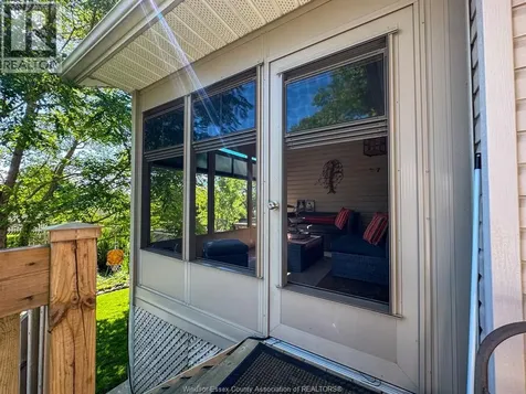 176 Bennie Avenue Leamington ON N8H 5L8