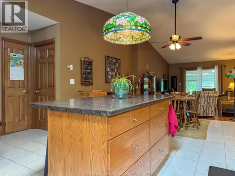 176 Bennie Avenue Leamington ON N8H 5L8