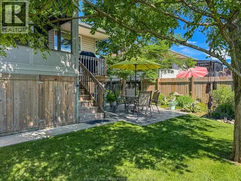 176 Bennie Avenue Leamington ON N8H 5L8
