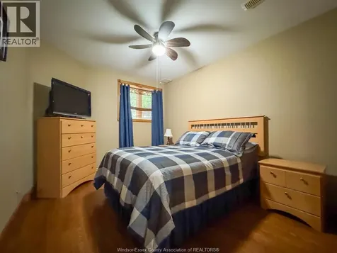 176 Bennie Avenue Leamington ON N8H 5L8