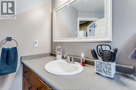 130 Sturgeon Meadows Avenue Leamington ON N8H 5L1