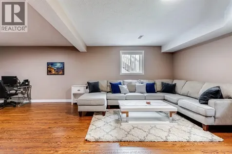 130 Sturgeon Meadows Avenue Leamington ON N8H 5L1