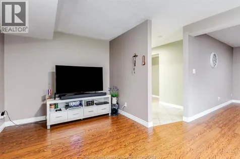 130 Sturgeon Meadows Avenue Leamington ON N8H 5L1