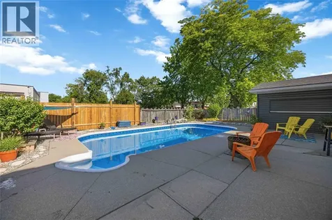 309 Edgewood Street Sarnia ON N7S 5S1
