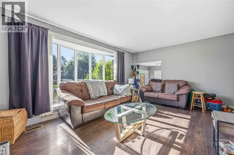 309 Edgewood Street Sarnia ON N7S 5S1