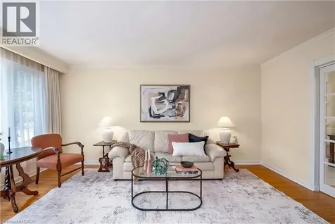 652 Ardleigh Crescent Burlington ON L7L 4K8
