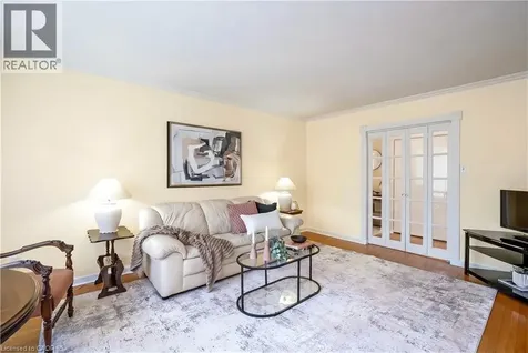 652 Ardleigh Crescent Burlington ON L7L 4K8
