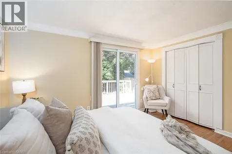 652 Ardleigh Crescent Burlington ON L7L 4K8