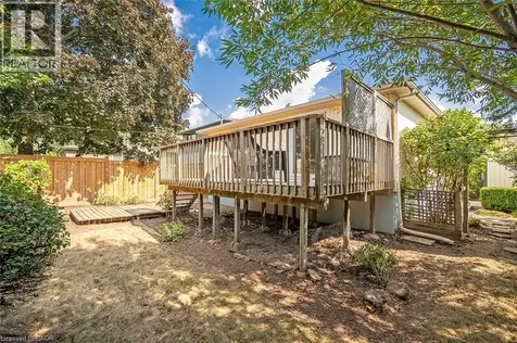 652 Ardleigh Crescent Burlington ON L7L 4K8