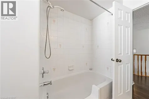 4153 Vermont Crescent Burlington ON L7M 4A9