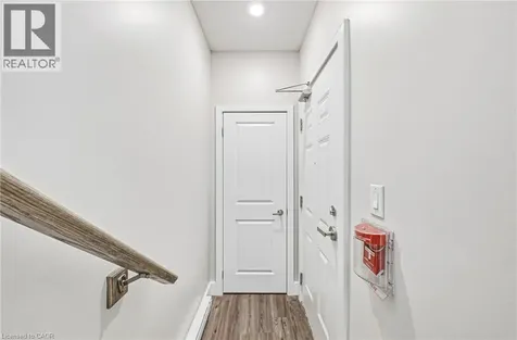 2061 Prospect Street Burlington ON L7R 1Z2