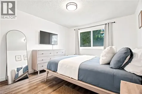 175 Siebert Avenue Kitchener ON N2C 2M1