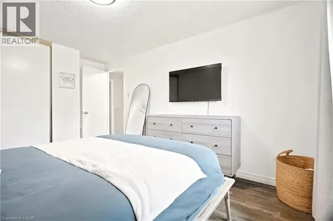 175 Siebert Avenue Kitchener ON N2C 2M1
