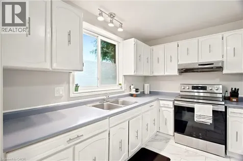 175 Siebert Avenue Kitchener ON N2C 2M1