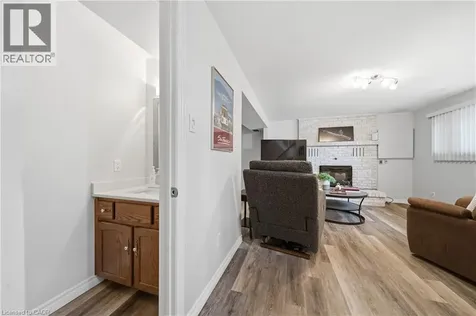 39 Wagoners Trail Guelph ON N1G 3M9