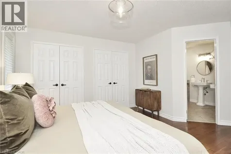 31 Birchlawn Avenue Cambridge ON N1S 4S1