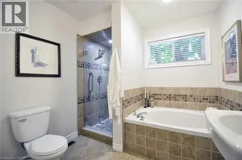 31 Birchlawn Avenue Cambridge ON N1S 4S1