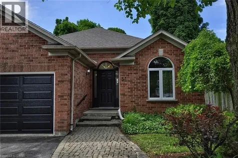 31 Birchlawn Avenue Cambridge ON N1S 4S1