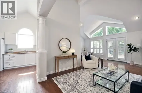 31 Birchlawn Avenue Cambridge ON N1S 4S1