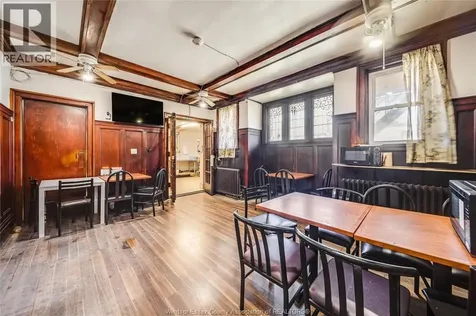 801 Victoria Avenue Windsor ON N9A 4N5