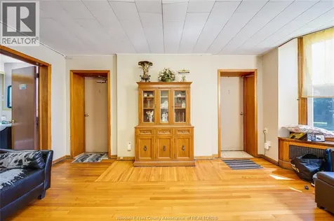 801 Victoria Avenue Windsor ON N9A 4N5