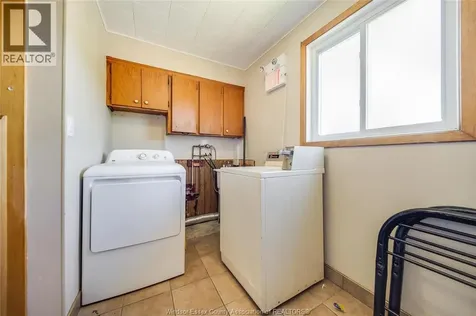 801 Victoria Avenue Windsor ON N9A 4N5
