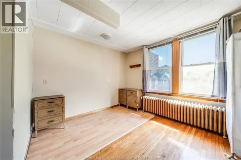 801 Victoria Avenue Windsor ON N9A 4N5
