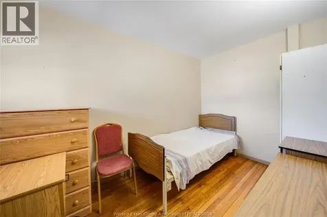 801 Victoria Avenue Windsor ON N9A 4N5