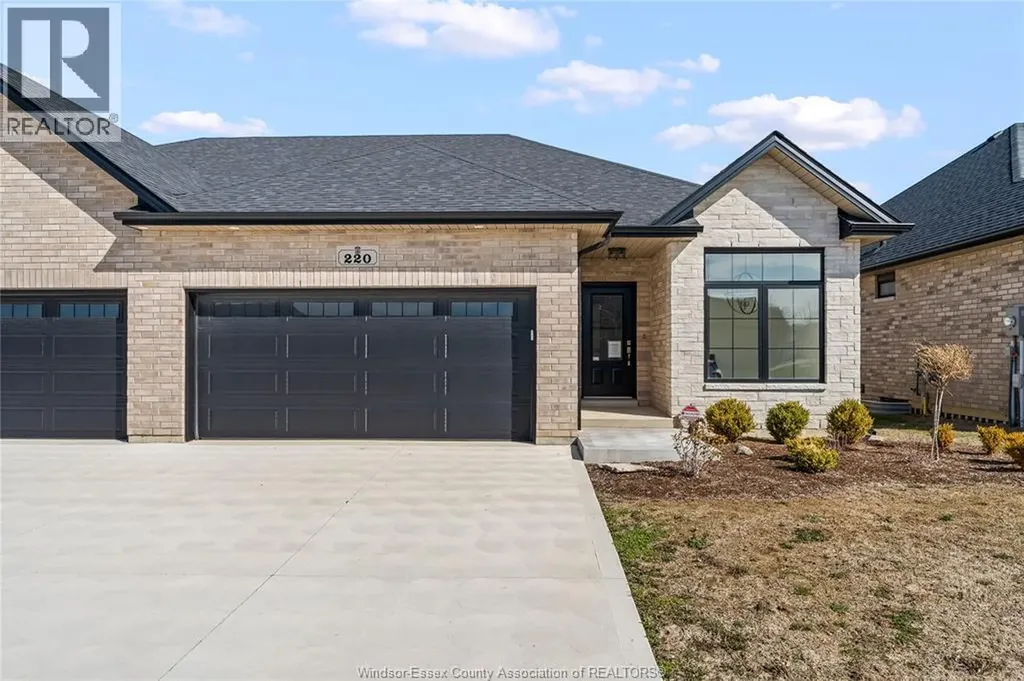 220 Mclellan Avenue Amherstburg ON N9V 0H1
