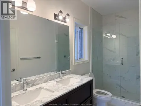220 Mclellan Avenue Amherstburg ON N9V 0H1