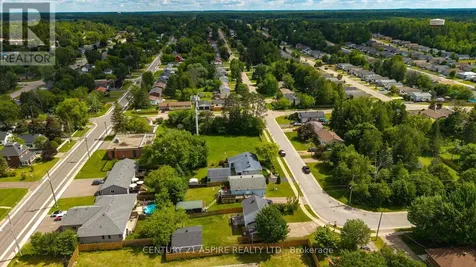 2A Selkirk Street Petawawa ON K8H 3C1