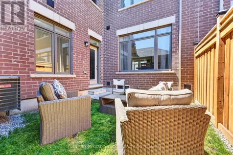 26 Hahn Street Whitby ON L1P 0H1