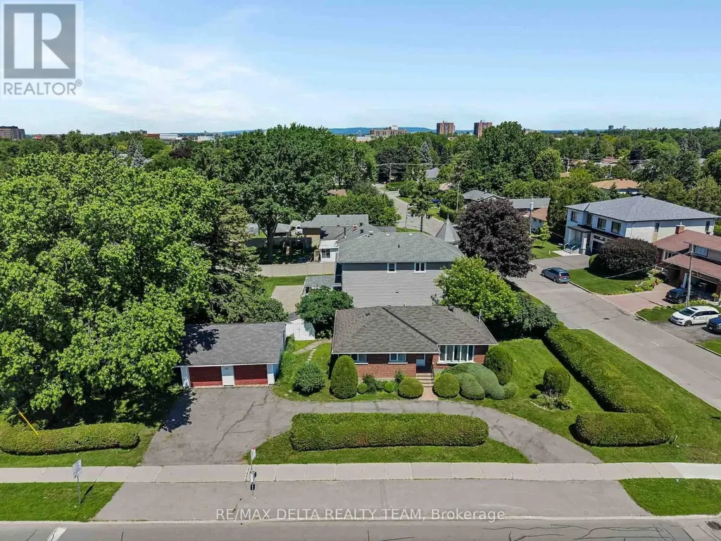 115 Meadowlands Drive West Ottawa ON K2G 2S2