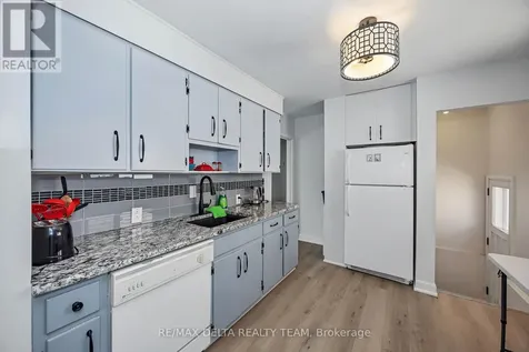 115 Meadowlands Drive West Ottawa ON K2G 2S2