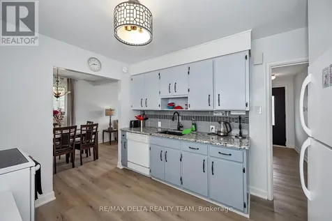 115 Meadowlands Drive West Ottawa ON K2G 2S2