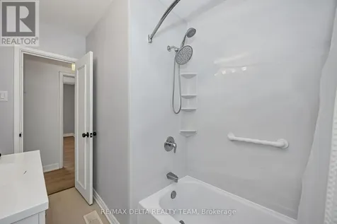 115 Meadowlands Drive West Ottawa ON K2G 2S2
