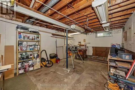 115 Meadowlands Drive West Ottawa ON K2G 2S2