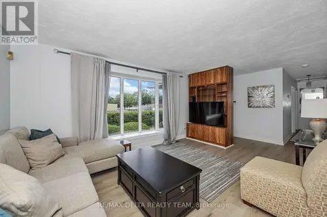 115 Meadowlands Drive West Ottawa ON K2G 2S2