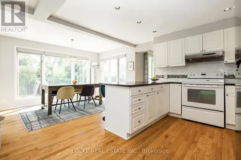 1821 Woodhaven Heights Ottawa ON K1E 2W3