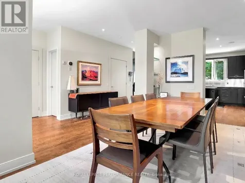 805 Kingsmere Avenue Ottawa ON K2A 3J8